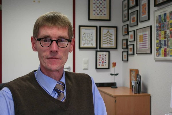 Ludwig Peltzer engagiert sich seit vielen Jahren als freiwilliger Wahlhelfer in Münster